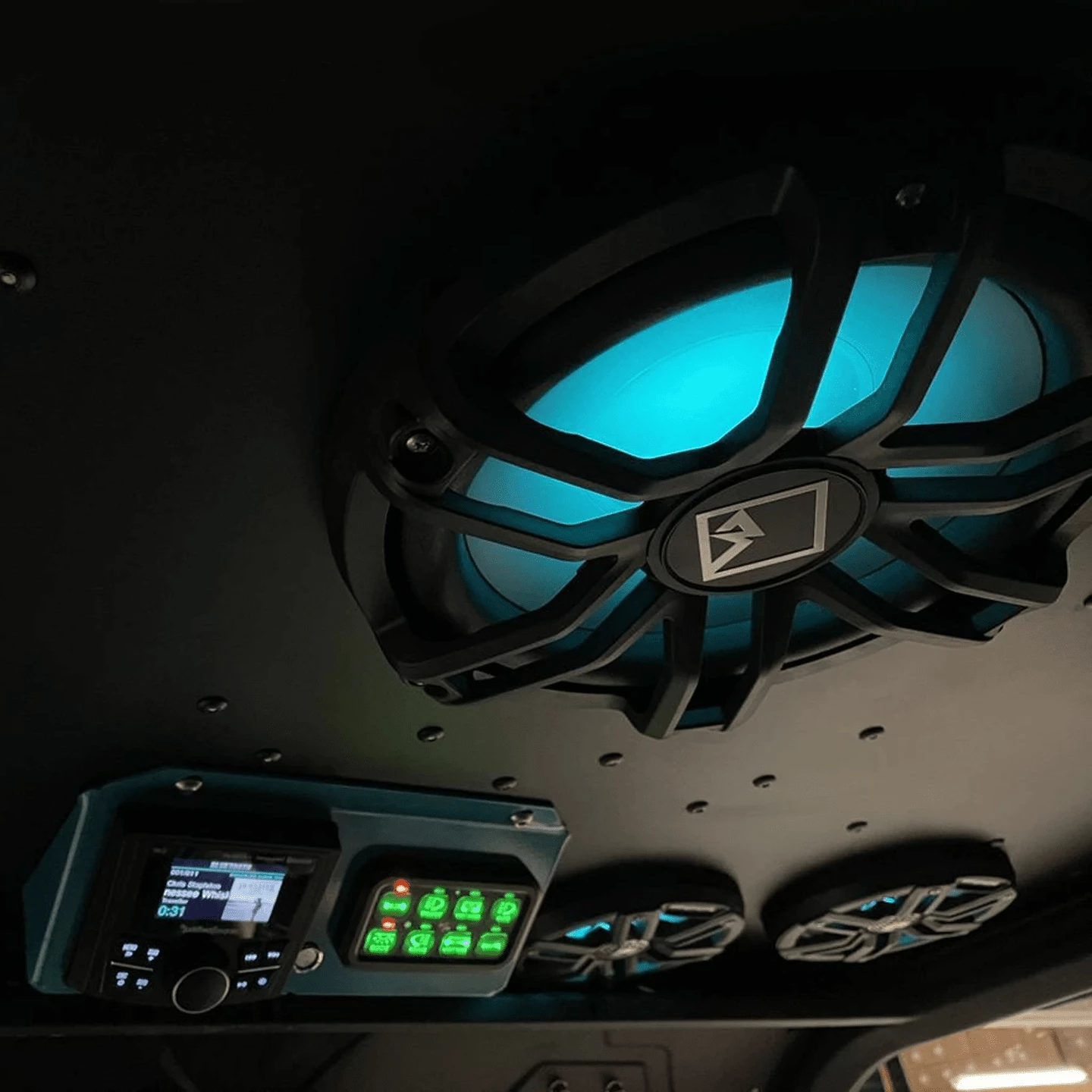 Thumper Fab Ranger Crew Level 5 Aluminum Roof With Rockford Fosgate RGB Audio With Subwoofer And 360 Light Package 8 Thumper Fab Ranger Crew Level 5 Aluminum Roof With Rockford Fosgate RGB Audio With Subwoofer And 360 Light Package - Image 6